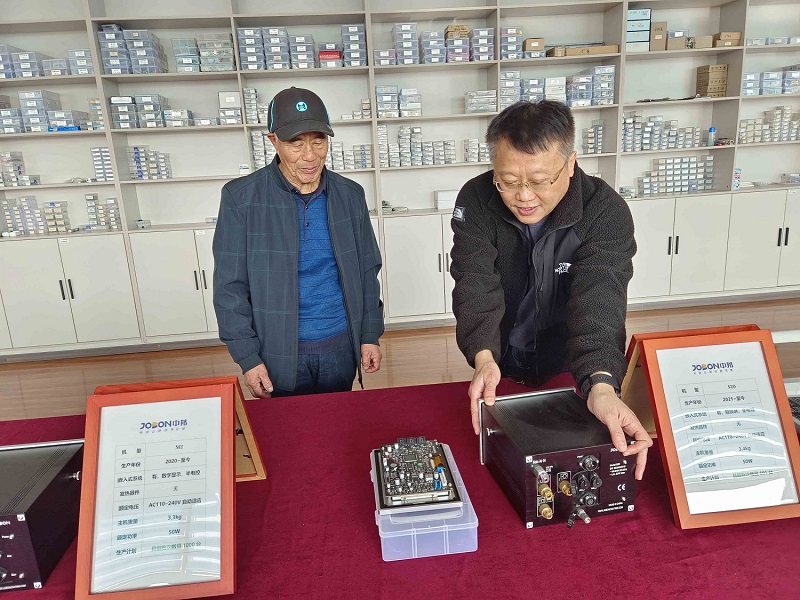 老張廠長今天到中邦新廠“回家看看”